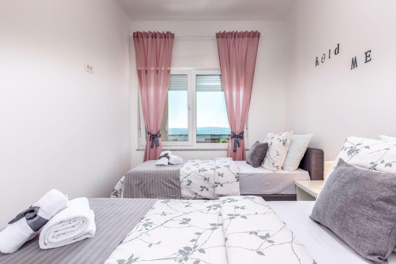 Villa Veronique Dramalj Ngoại thất bức ảnh